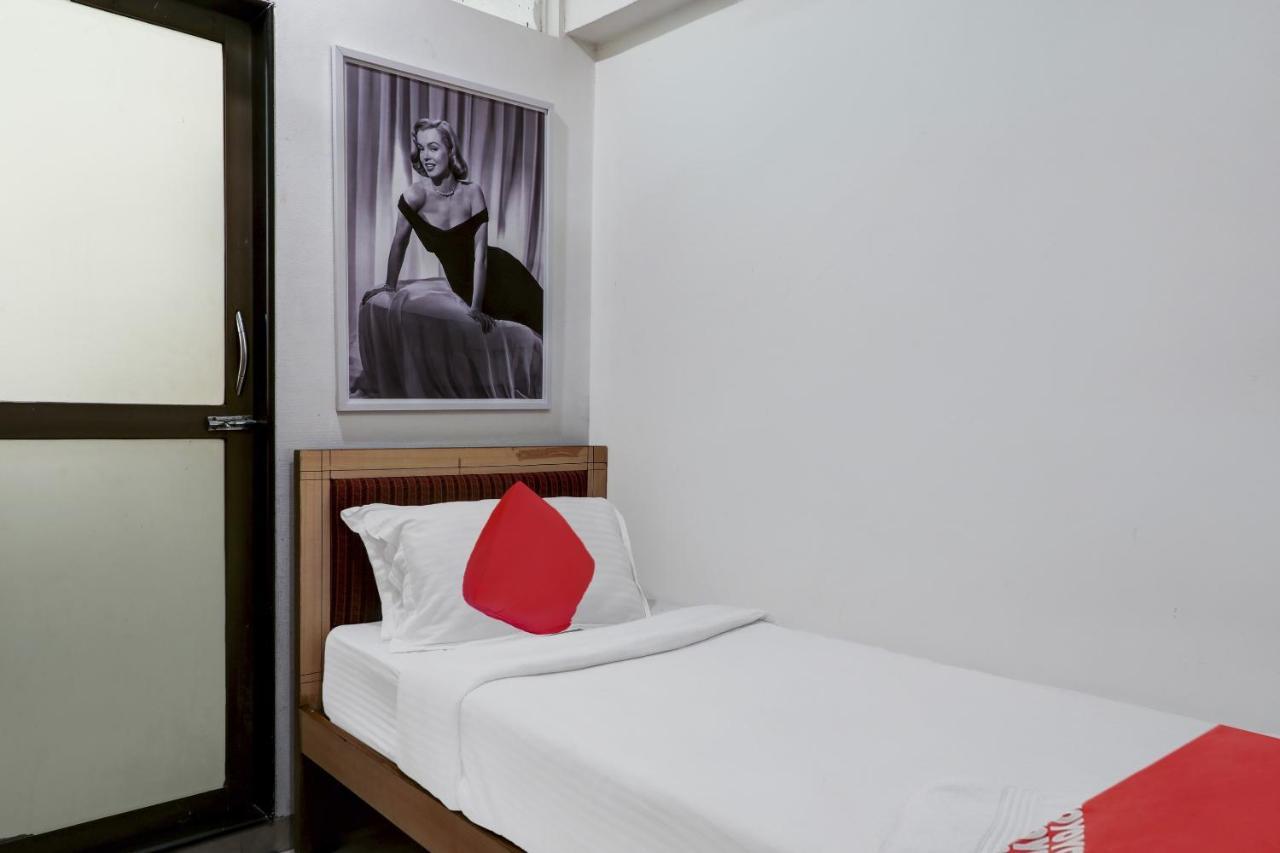 Oyo Flagship 572 Santacruz West Hotel Mumbai Bagian luar foto