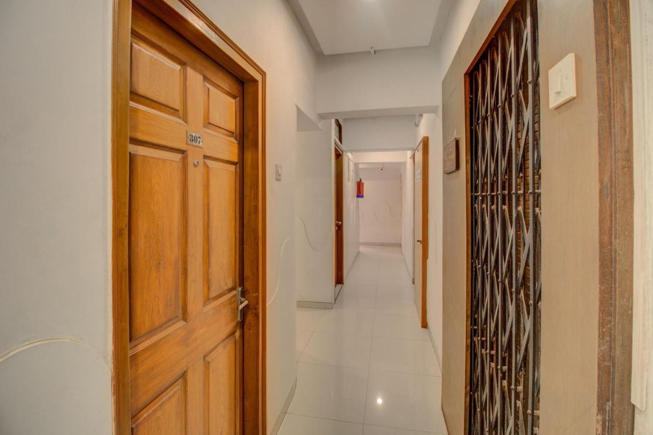 Oyo Flagship 572 Santacruz West Hotel Mumbai Bagian luar foto
