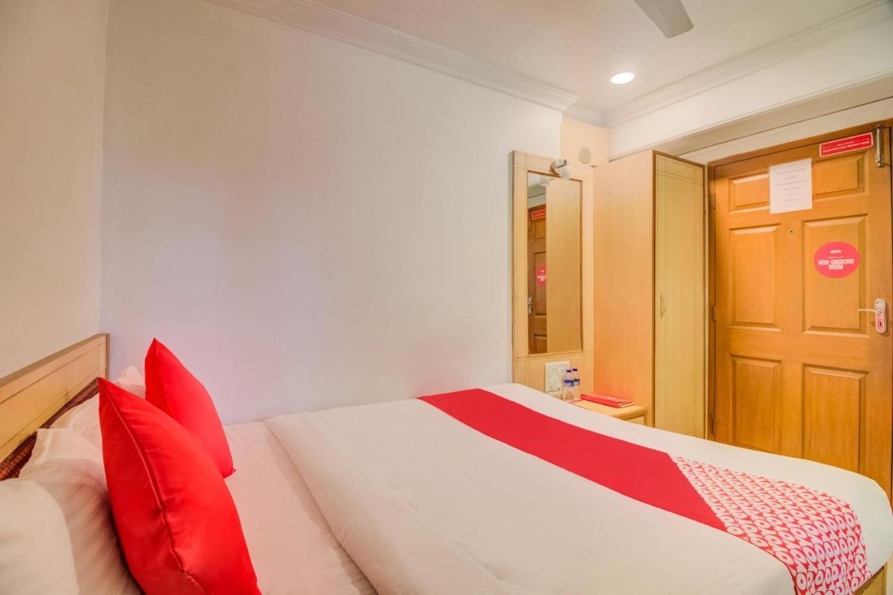 Oyo Flagship 572 Santacruz West Hotel Mumbai Bagian luar foto