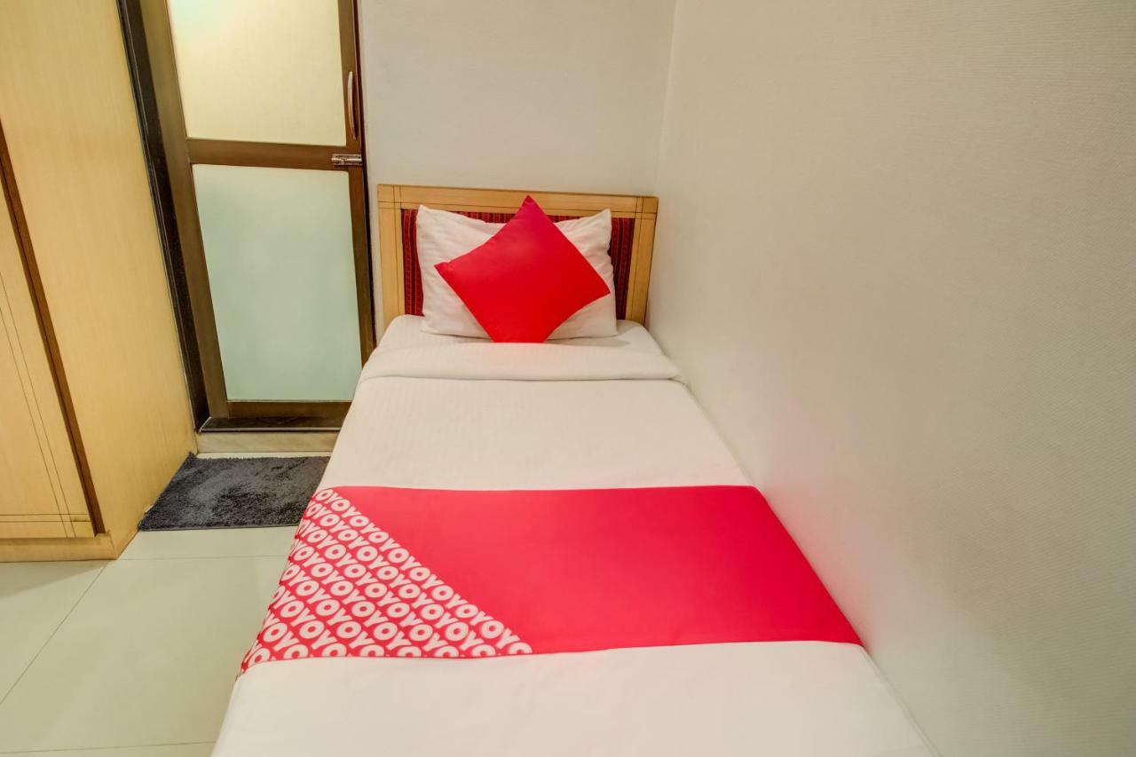 Oyo Flagship 572 Santacruz West Hotel Mumbai Bagian luar foto