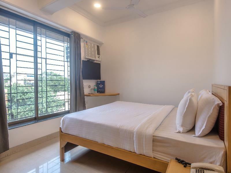 Oyo Flagship 572 Santacruz West Hotel Mumbai Bagian luar foto